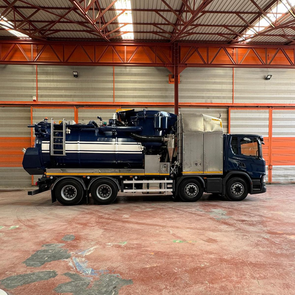 WET AND DRY VACUUM TRUCKS - Perga Makine