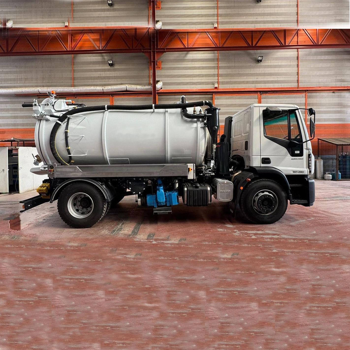 VACUUM/SUCTION TRUCK - Perga Makine